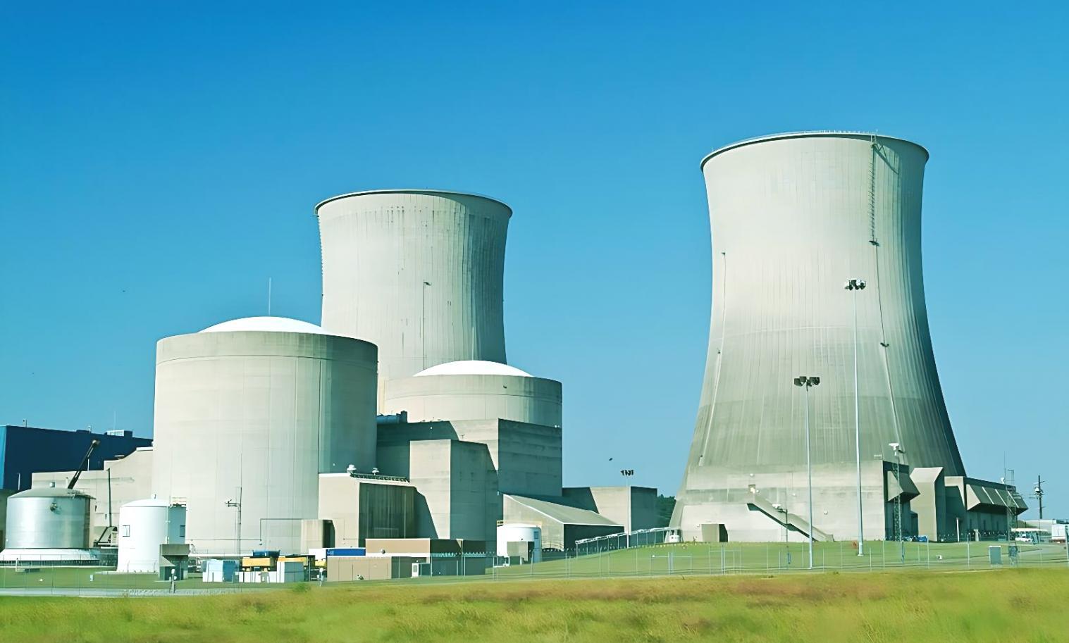 Profesional trabajando en el sector de la energía